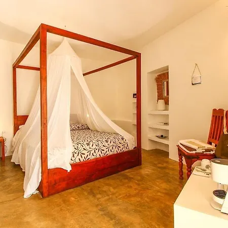 La Calandra 3* 람페두사